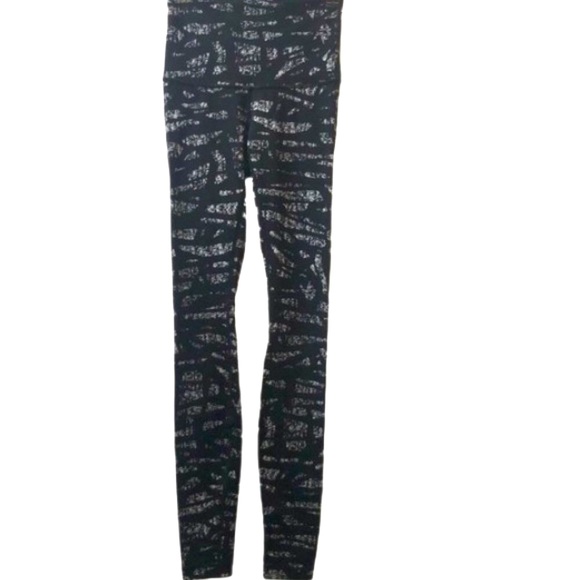 LIKE NEW! Hi-Rise Wunder Under Pant - Picture 3 of 12